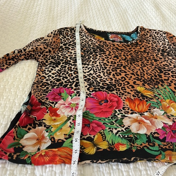 Johnny Was large long sleeve tee - Picture 5 of 6